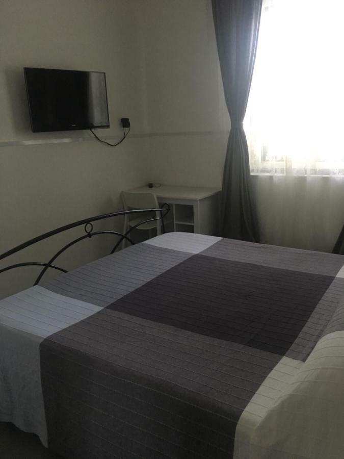 Aeroporto Bellini Rooms Катания Экстерьер фото